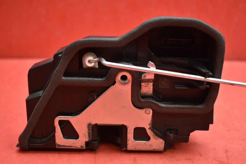 фото №1, Замок дверь левый задняя задний 7318417 mini countryman 1 i r60 10-17