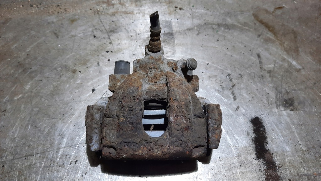 фото №1, Суппорт тормоза задняя правый volvo v70 ii 2.0t