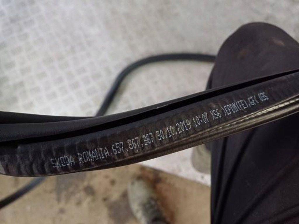 фото №3, Прокладка кузовная дверь левый задняя 657867367 skoda scala