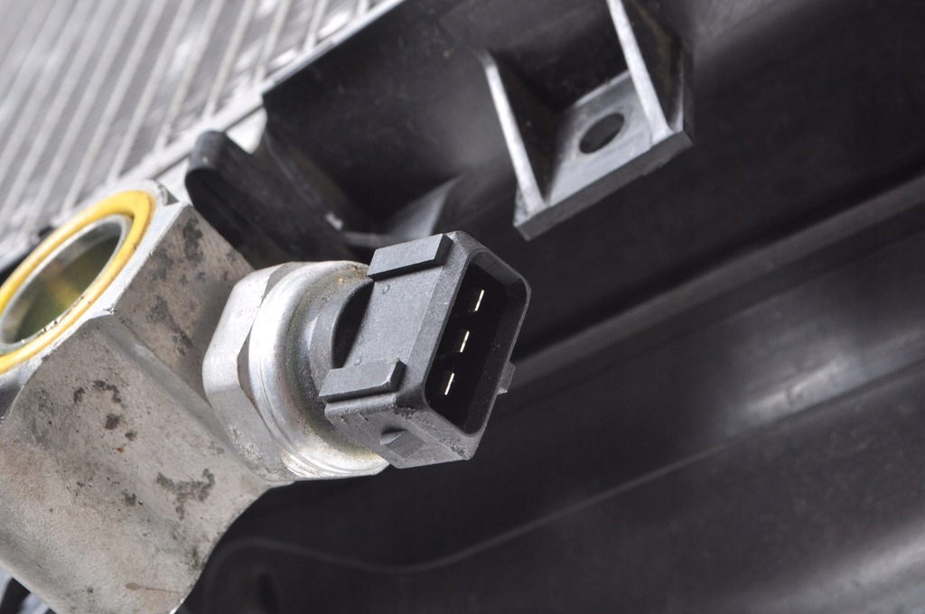 фото №12, Volvo s60 v60 xc60 xc90 v90 s90 радіатор кондиціонера 31686415 31425367