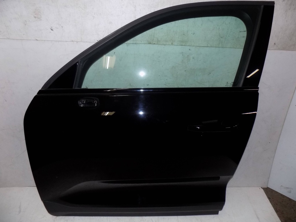 фото №3, Volvo xc40 r-design дверь левый перед полный лак 019