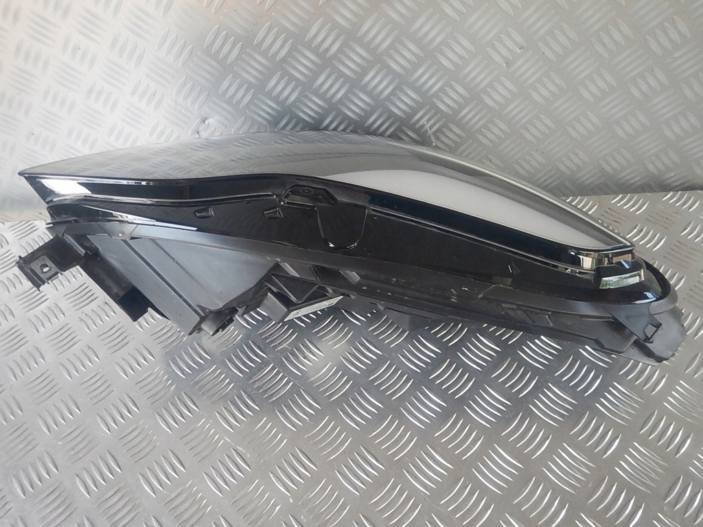 фото №4, Tesla 3 y lift права лампа перед full led