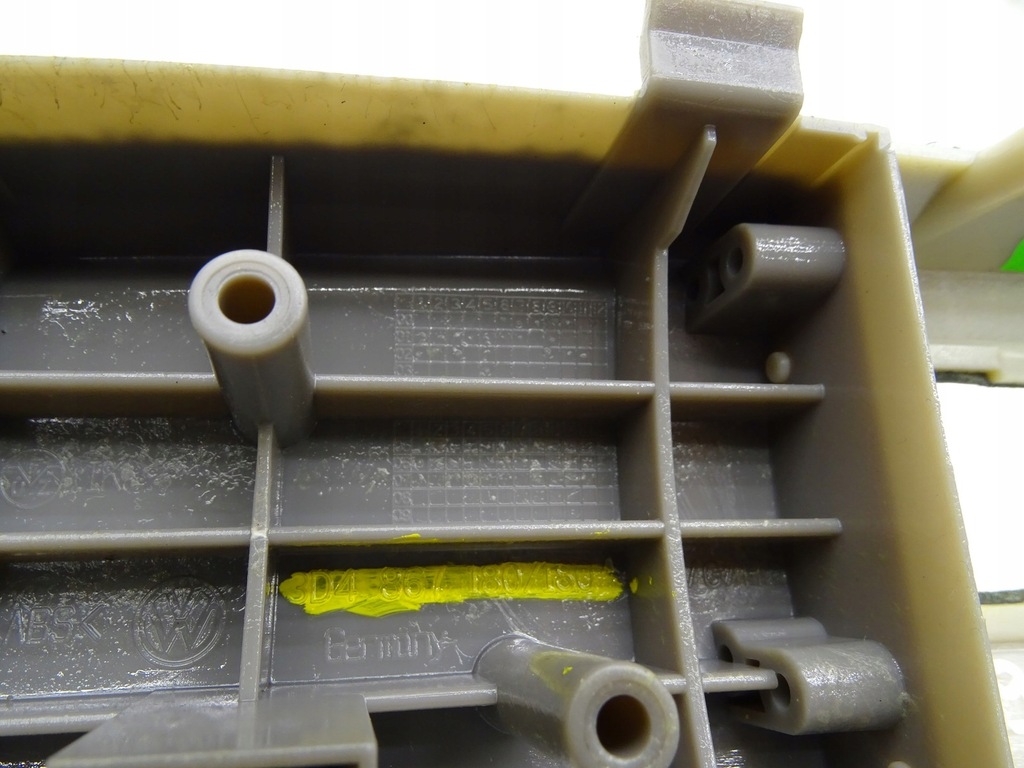 фото №9, Ручка подлокотник правый задняя дверь vw phaeton 3d4867180