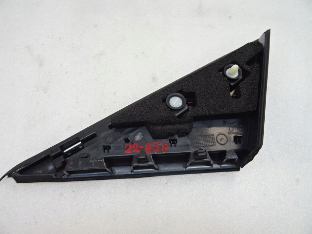 фото №6, Peugeot 3008 правий трикутник заглушка крила передній перед 9684243277