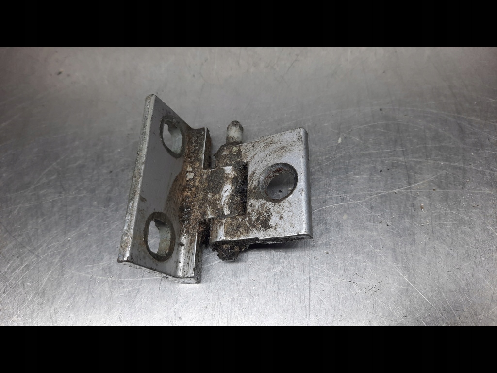 фото №1, Петля дверь правый volvo v70 ii s60