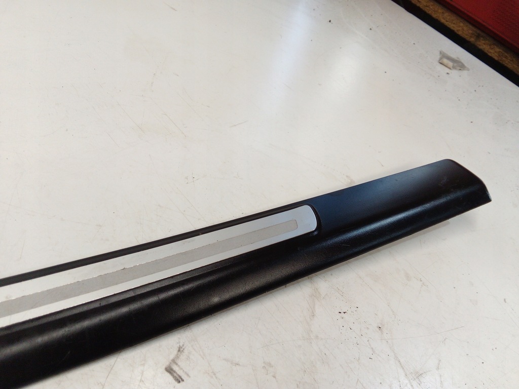 фото №5, Молдинг порог правый перед a6 c6 s line 4f0853374c