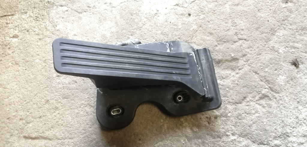 фото №1, Mazda 2 dj 15- потенціометр газу ghp9-41600-e