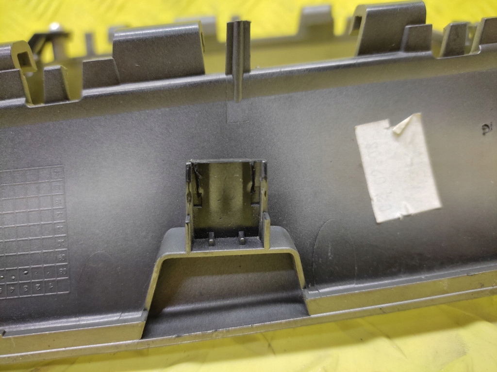 фото №12, Citroen c5 iii защита пластиковая пепельница 9682457777