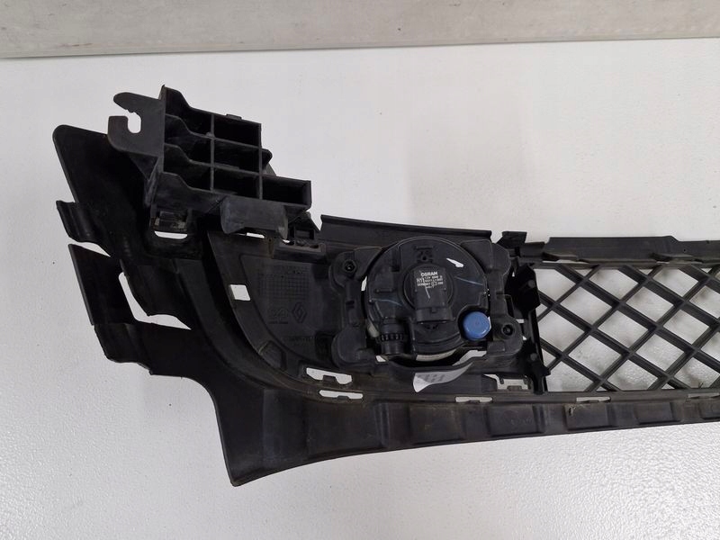 Laguna iii gt решётка средняя нижняя решётка радиатора бампера перед передняя противотуманные фары с Разборки