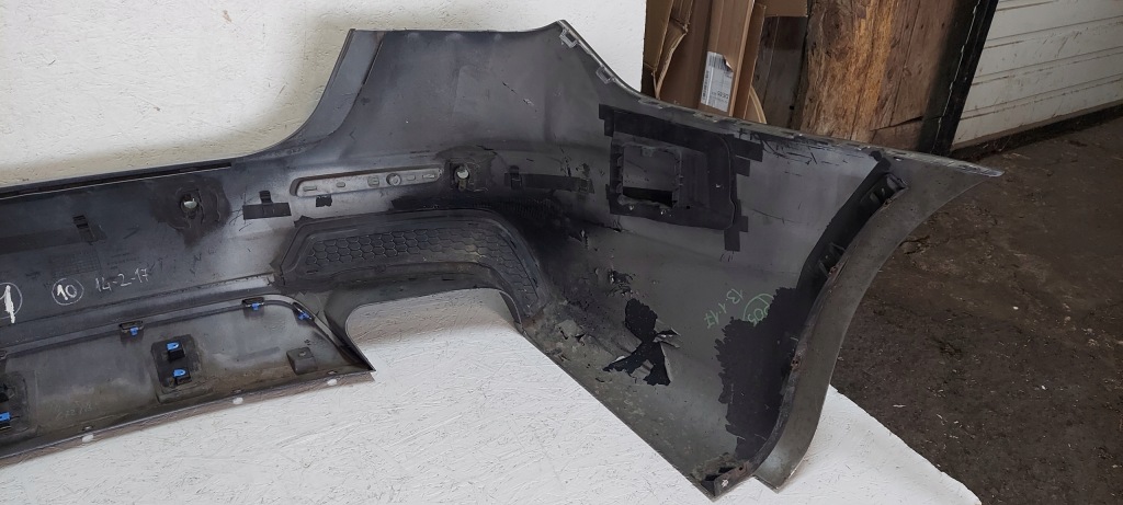 Maserati quattroporte gts бампер задний спойлер 670066452 Оригинал