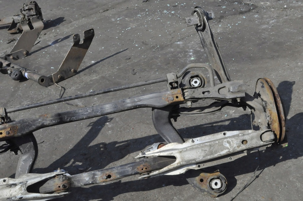 фото №10, Mercedes cla c117 w117 coupe подвеска балка задняя