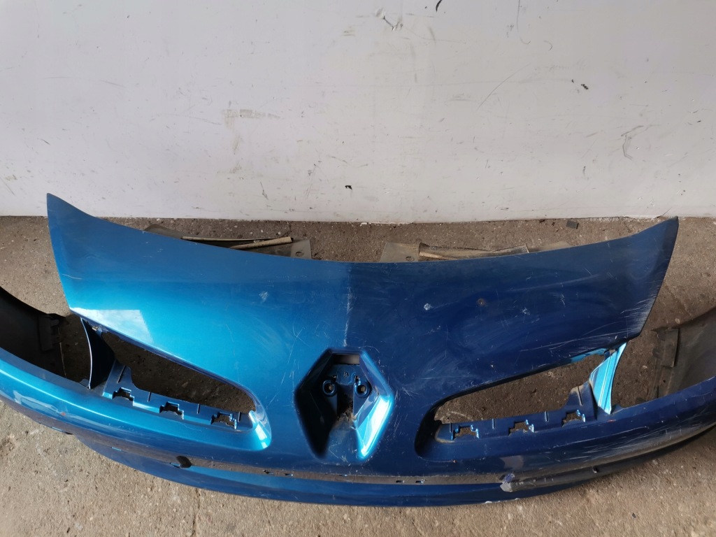 Бампер перед передній renault clio iii Оригінал