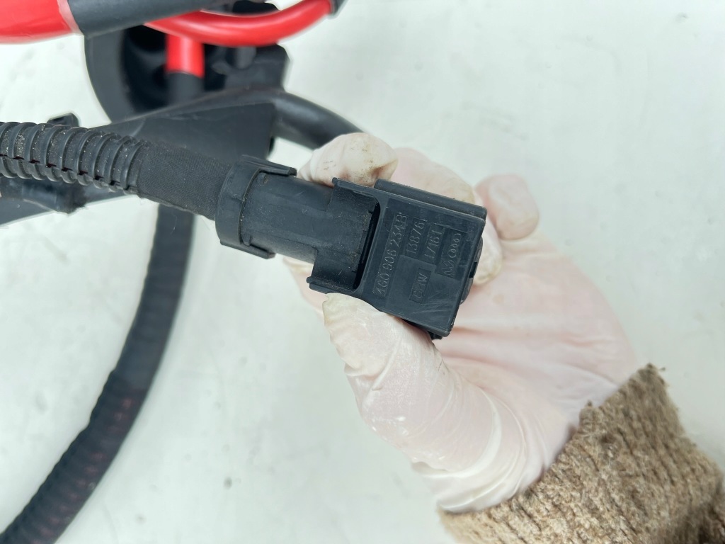 Шланг аккумулятор 4m0971225bb audi q7 4m с Разборки