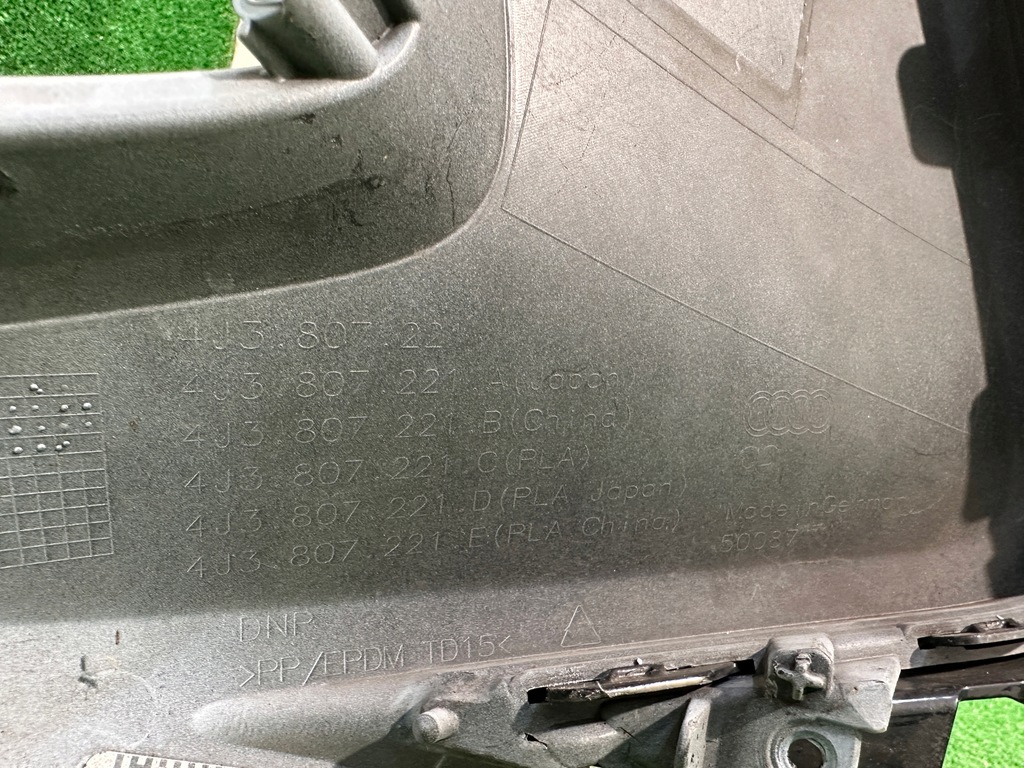 фото №15, Audi e tron e-tron gt rs 4j3 бампер перед передний 4j3807221