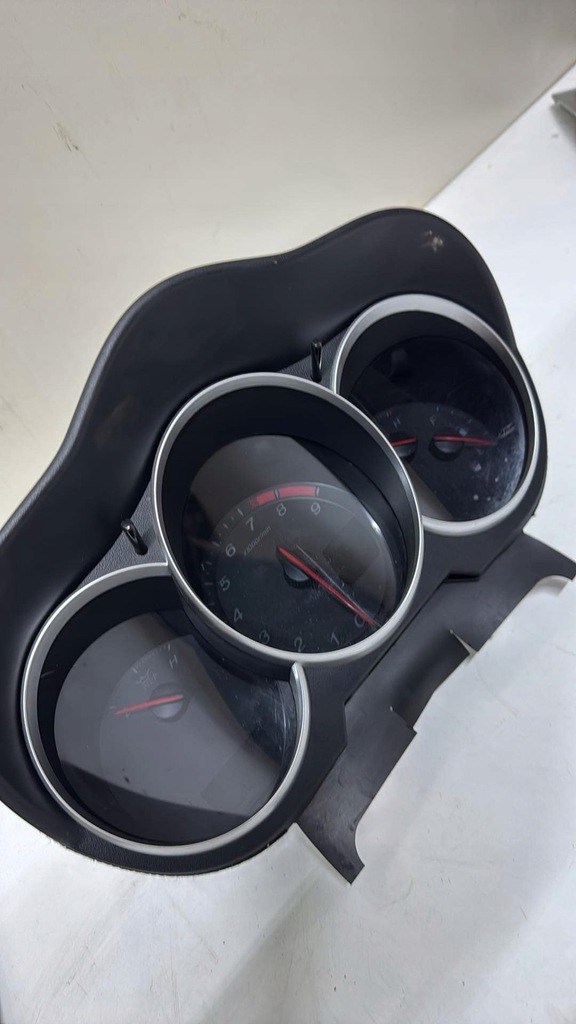 фото №1, Mazda rx-8 счетчик приборы 05f01 fw fe27 d