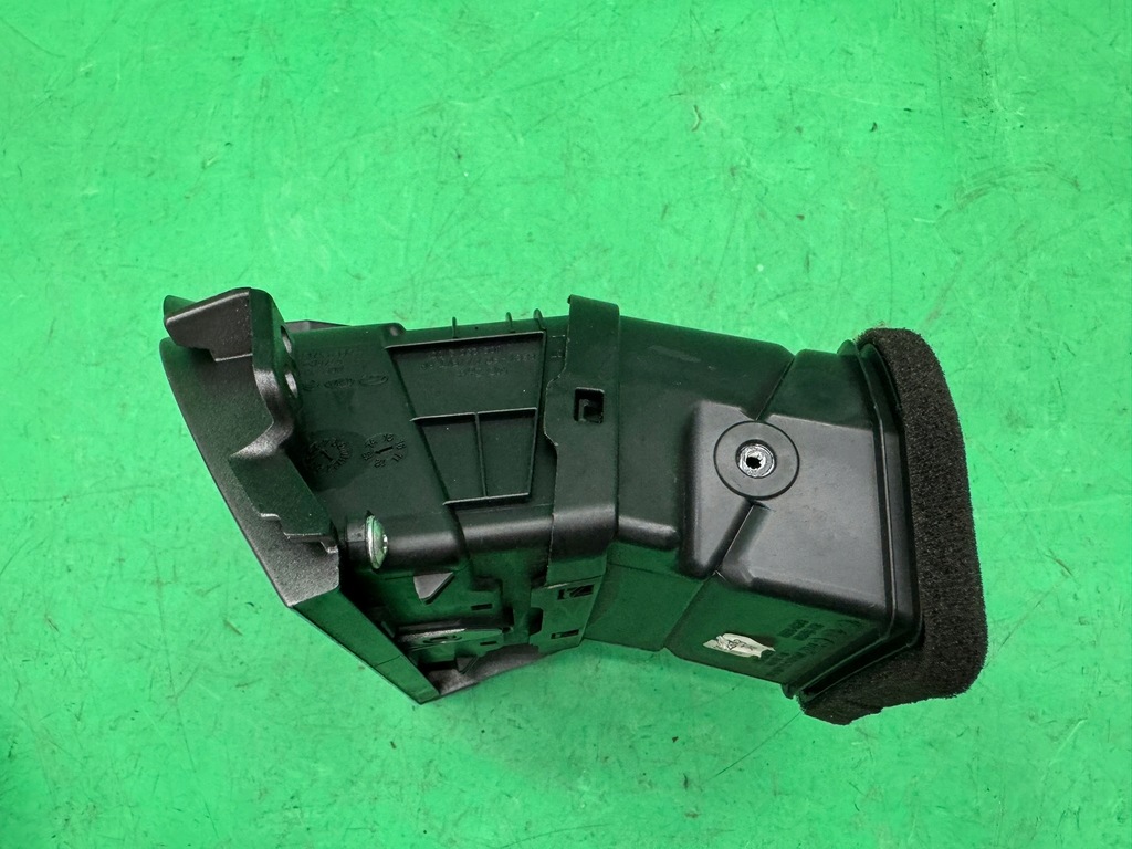 фото №10, Решітка обдув панелі приладової панелі права 97490-3x000 hyundai elantra v 10-16