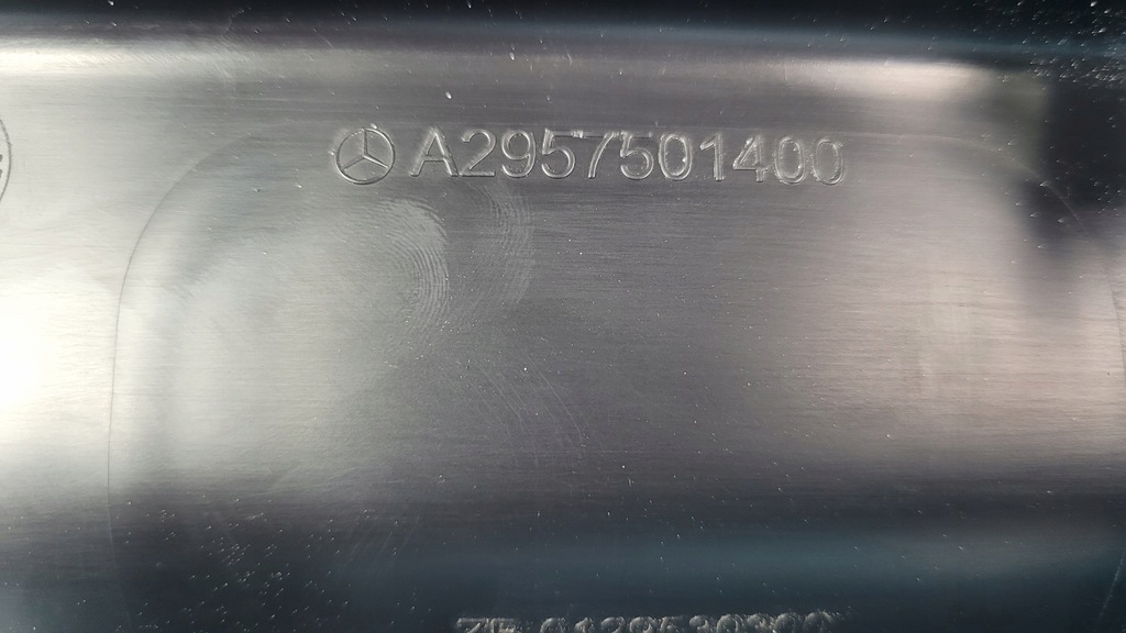 фото №15, Mercedes eqe 350+ 23r молдинг захист кришки багажника a2957501400