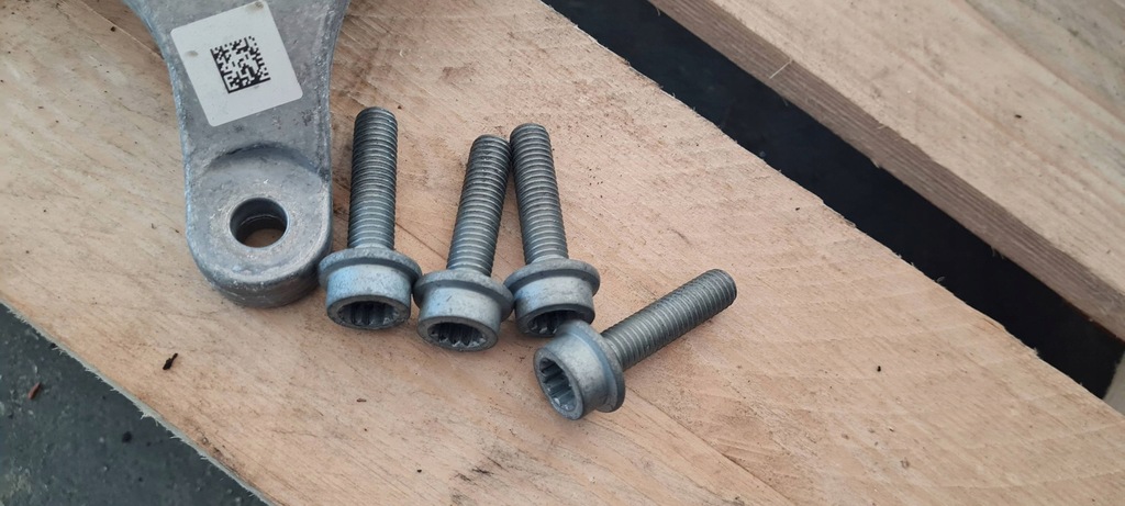 фото №12, Sq8 4m rsq8 q8 кронштейн кронштейн коробки передач 4.0 tfsi 4m0399262c sq7 4m q7