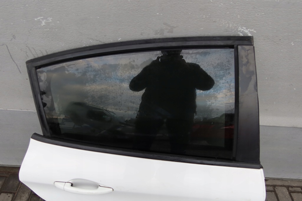 фото №4, Дверь правый задняя peugeot 208