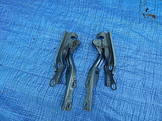 фото №3, Петли капот mazda 2 dy 03-07