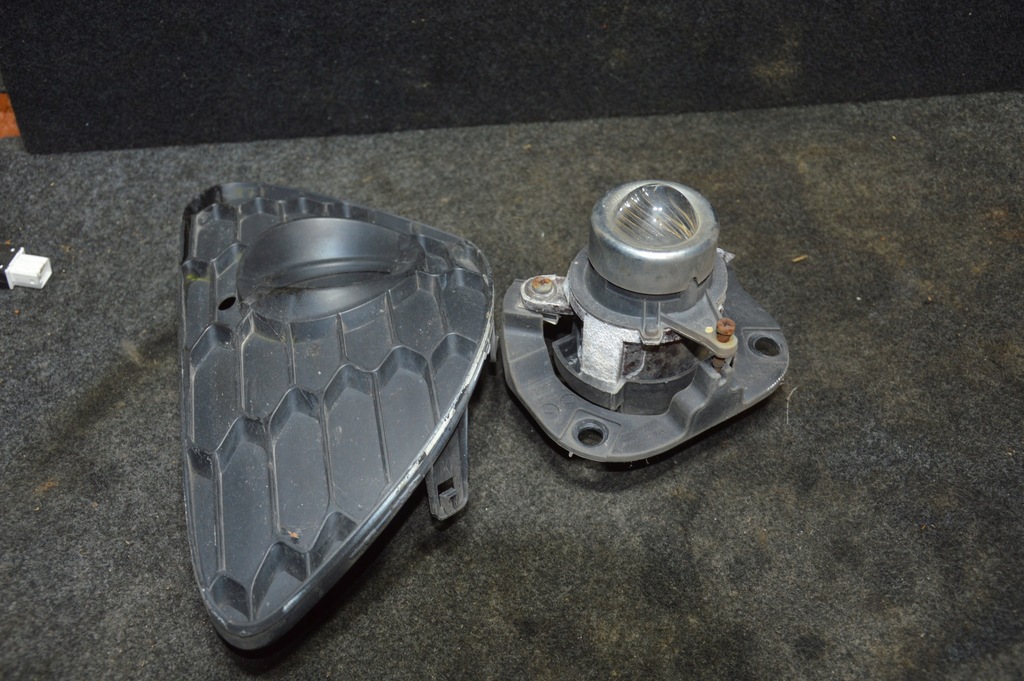 фото №1, Alfa romeo giulietta противотуманная фара решётка 156085908