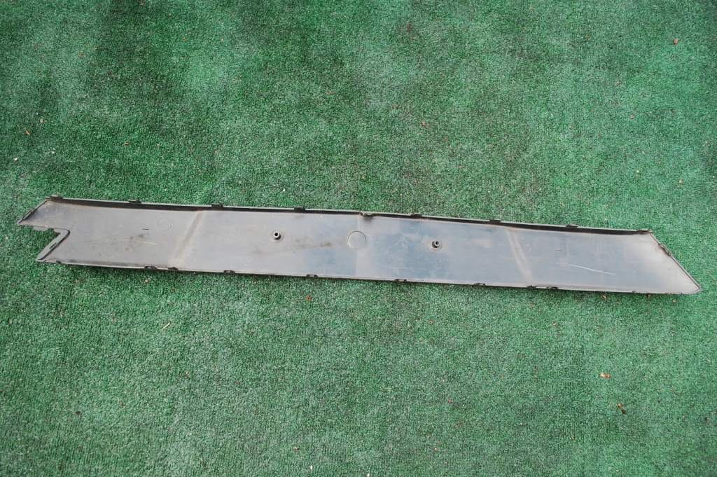 фото №8, Opel astra j iv молдинг бампер накладка середня