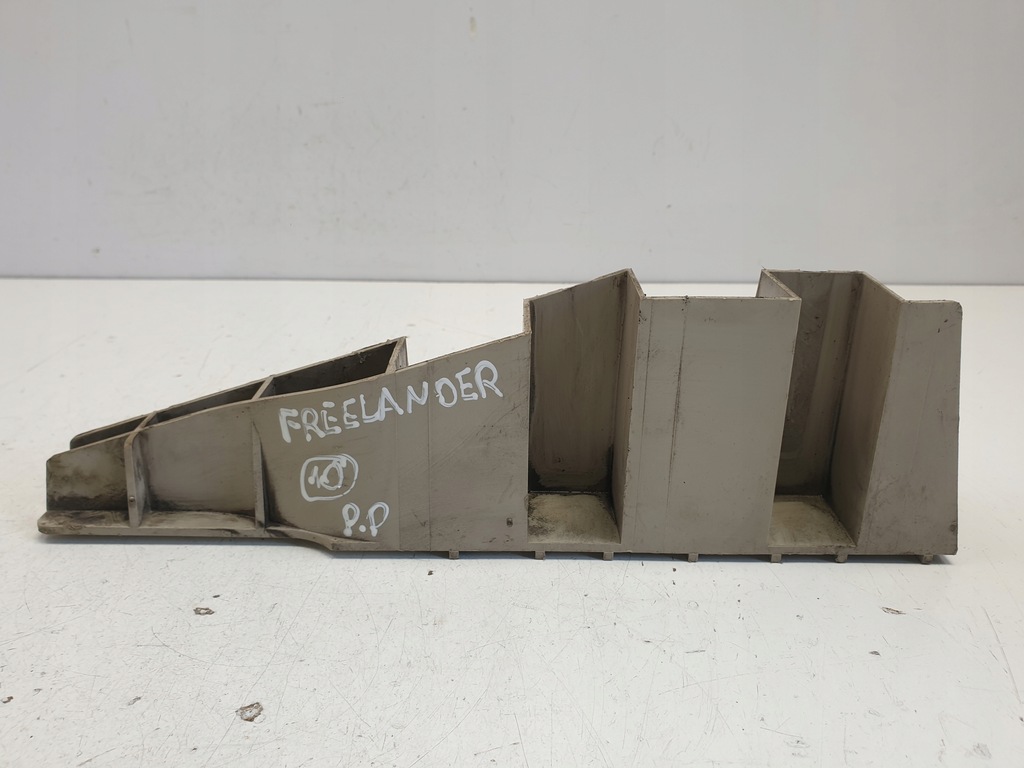 фото №1, Land rover freelander i направляющая бампера правый перед