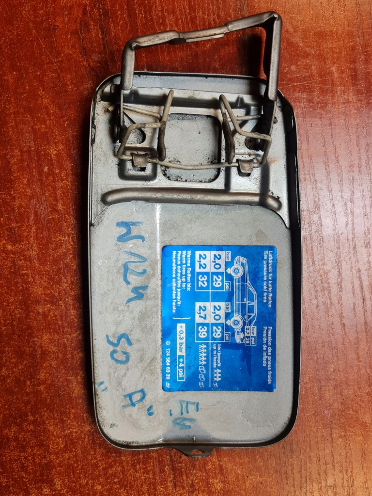 фото №2, Крышка заливной топлива mercedes w124 e-klasa 92'