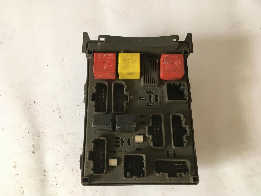 фото №1, Коробка предохранителей renault vel satis 2.2 dci