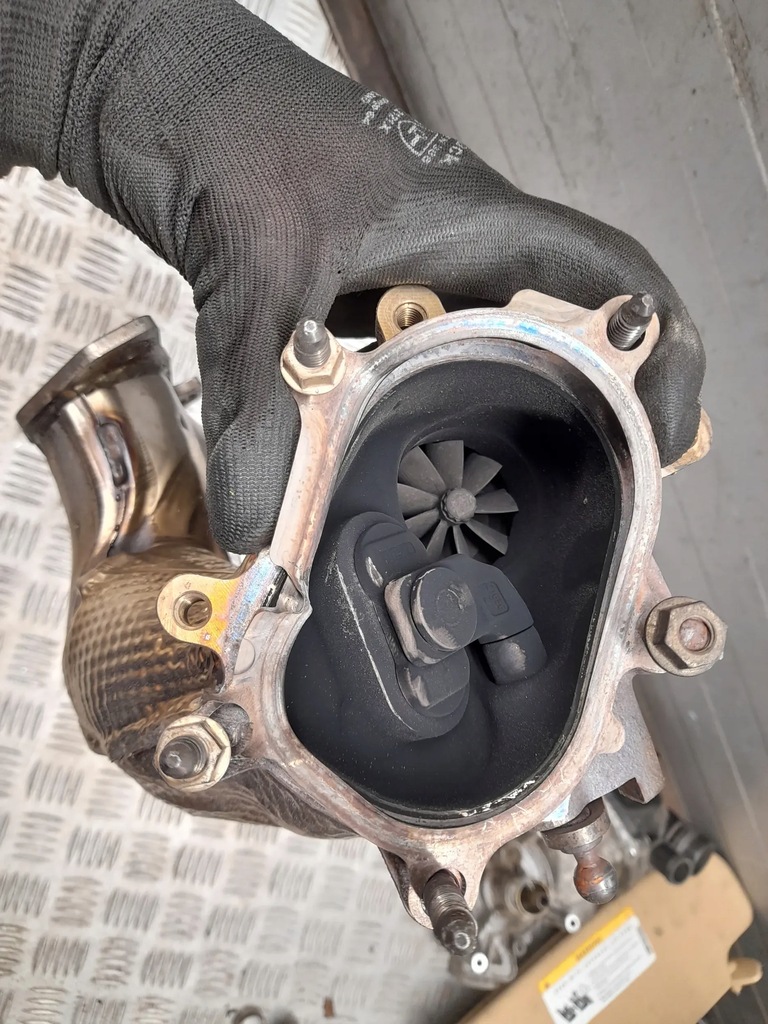 фото №6, Audi s6 s7 a8 4.0 tfsi benzin 079145722 po права повний турбонагнітача