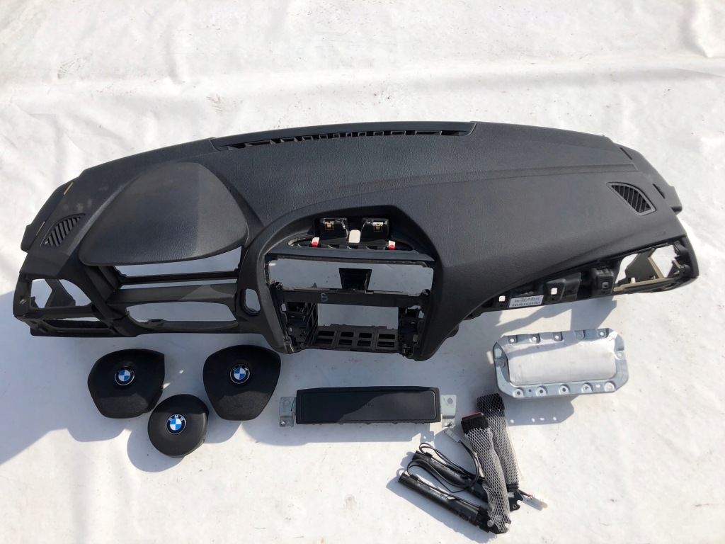 фото №1, Bmw 1 f20 f21 приборная панель приборная панель консоль подушки безопасности ремни