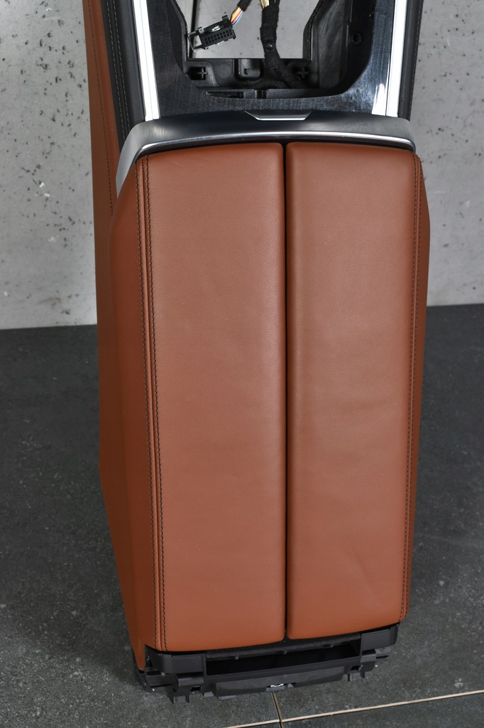 фото №10, Bmw 8 g16 сиденья салон заднее сиденье середина сиденье individual tartufo alpina b8