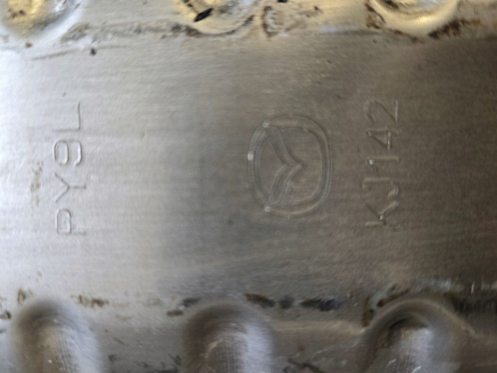 фото №12, Mazda cx50 2.5 23- труба гасник середній usa