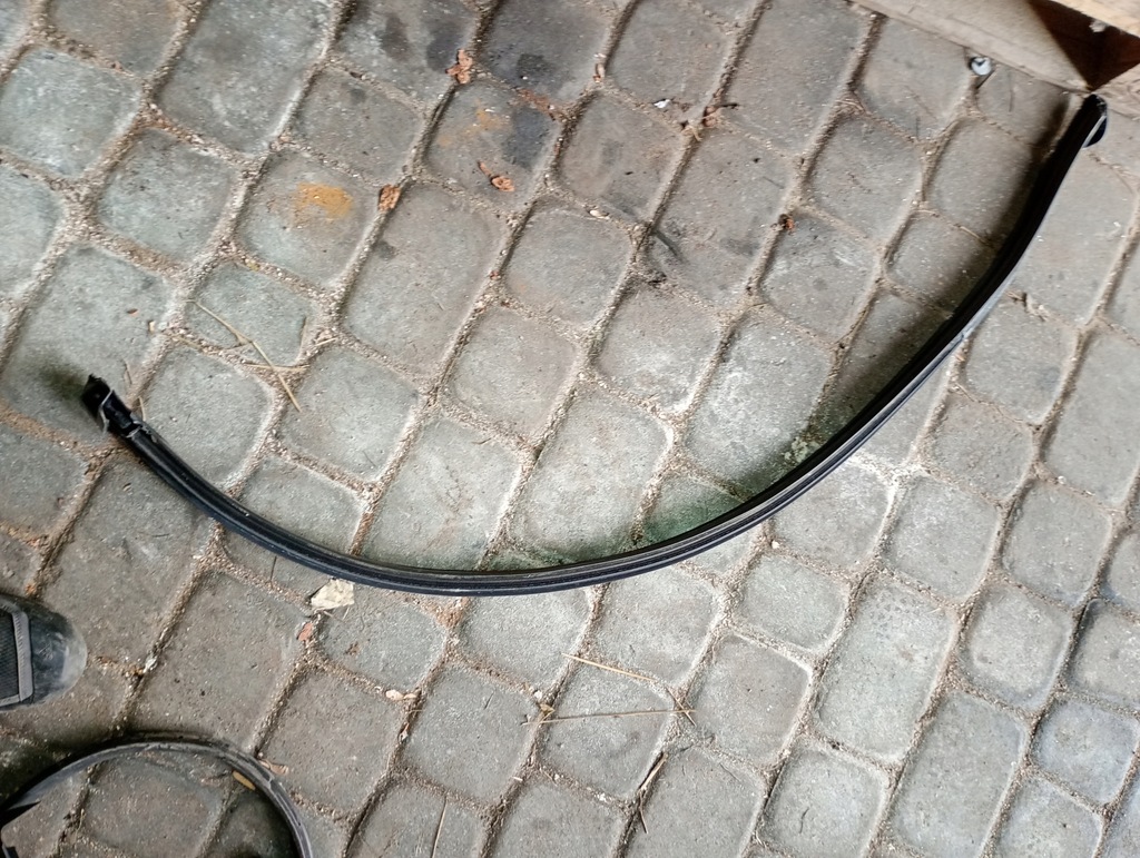 фото №1, Прокладка двері правий перед opel insignia a 2008-17