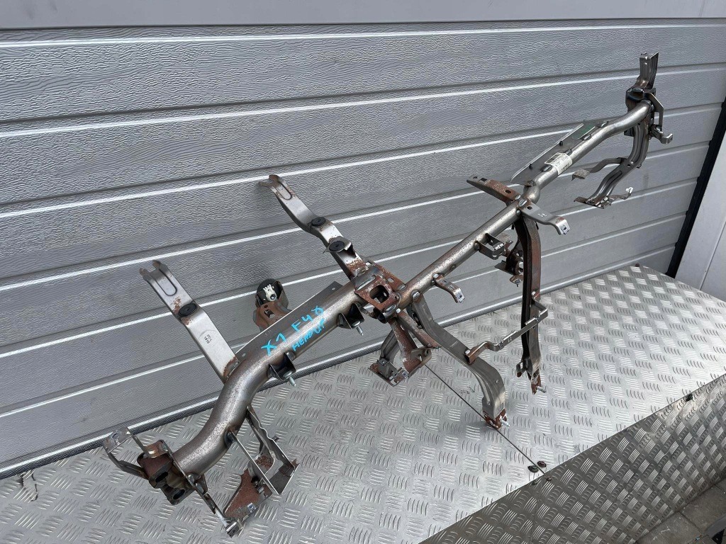 фото №2, Bmw x1 f48 каркас консолі труба eu