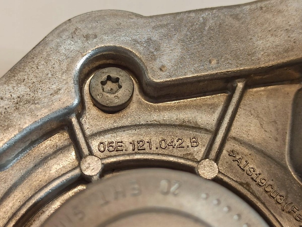 фото №6, Skoda karoq насос wody 05e121042b