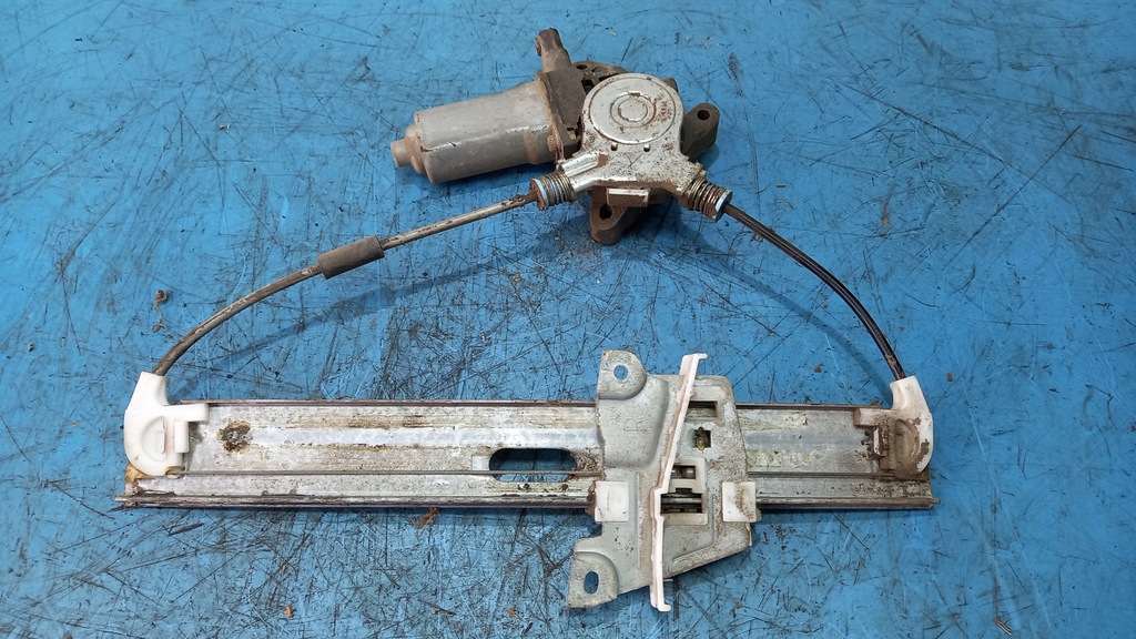 фото №1, Підйомник скло правий задня mazda tribute 01r