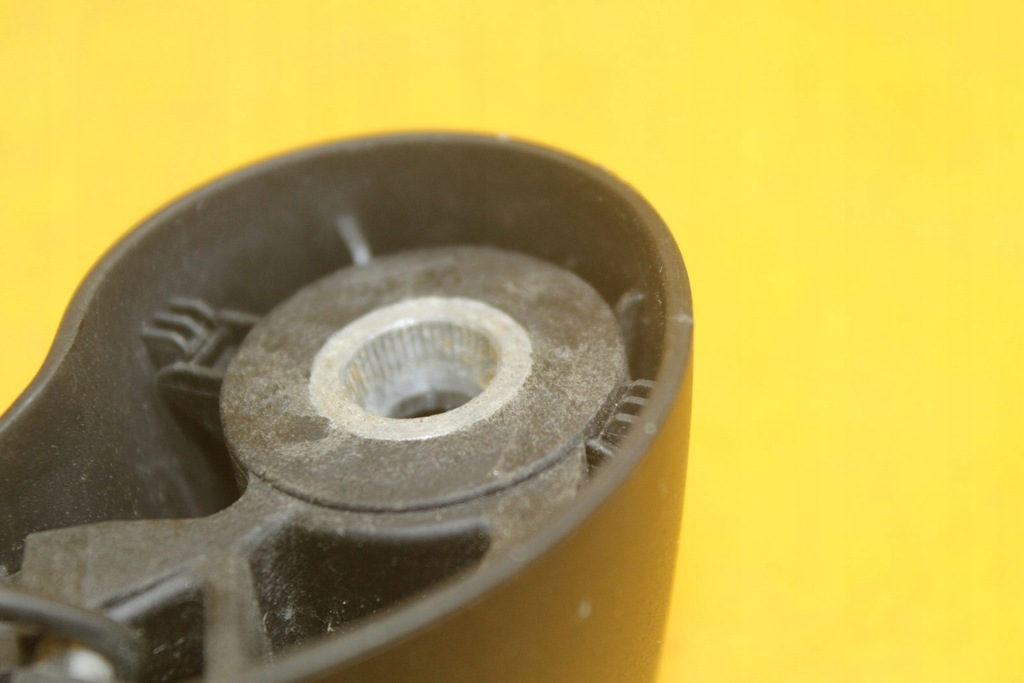 фото №11, Рычаг дворники задняя audi a1 8x 8r0955407