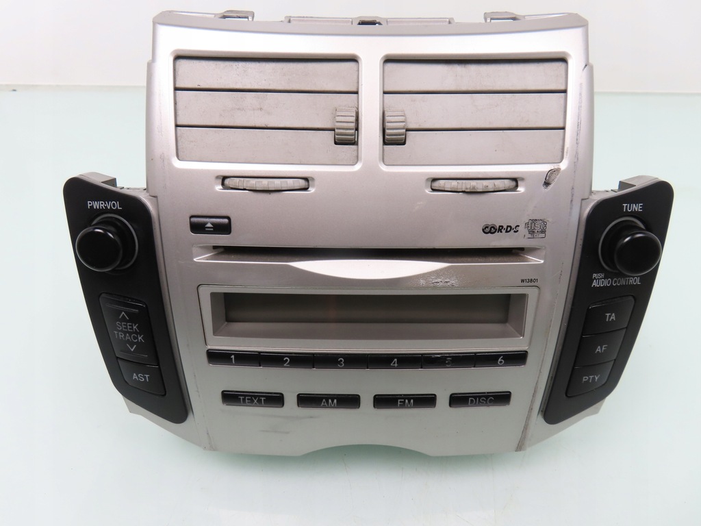 фото №1, Радио toyota yaris ii 861200d200