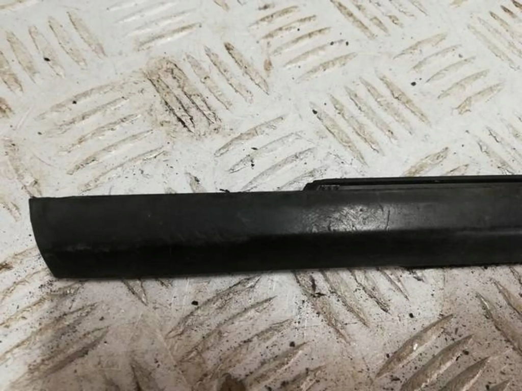 фото №2, Citroen c3 aircross молдинг уплотнитель правый задняя