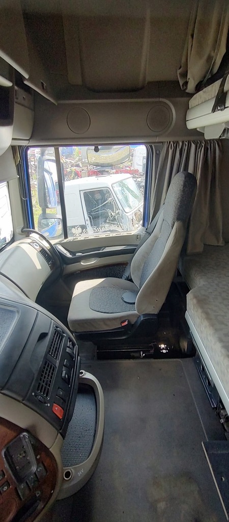 фото №11, Кабіна daf xf 105 комплектна