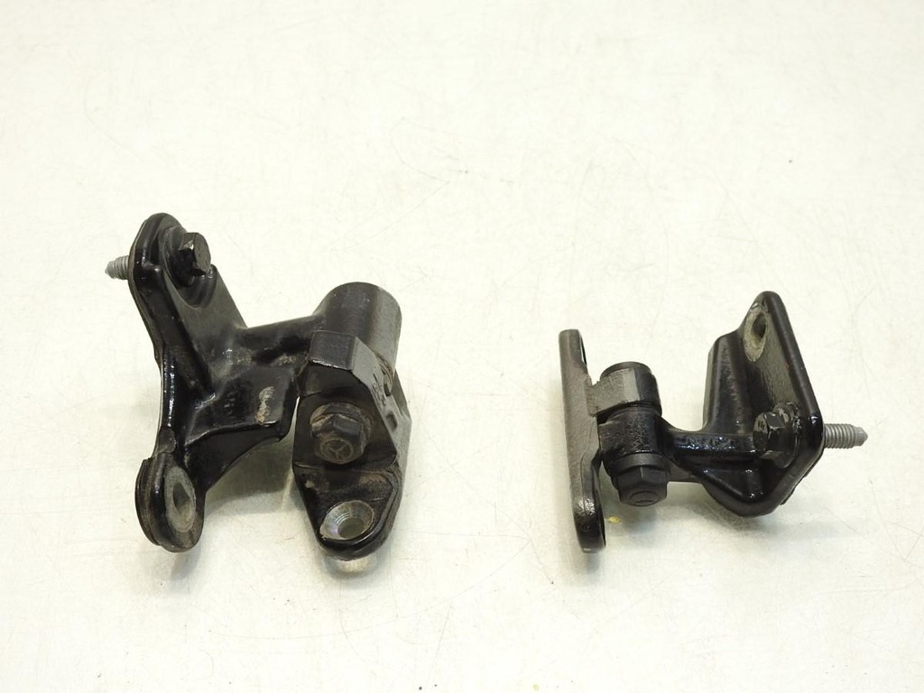 фото №6, Петля петли дверь правый задняя 696 mercedes w245 lift a046572