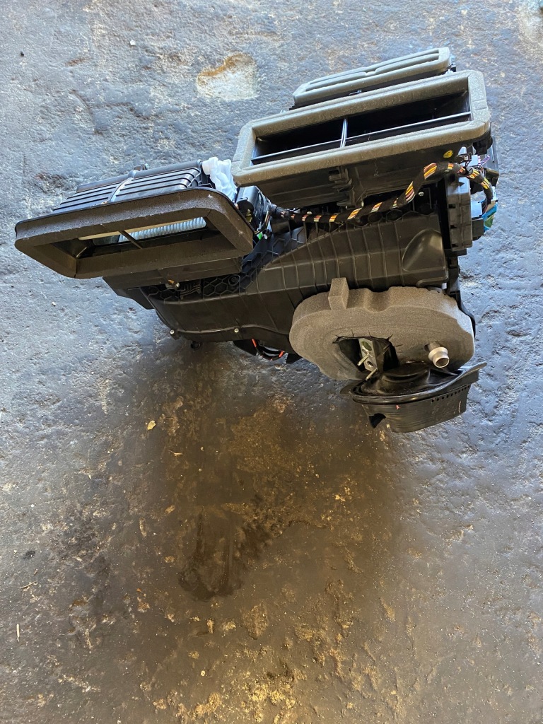 фото №1, Jeep compass ii отопитель комплектная 68245114ad