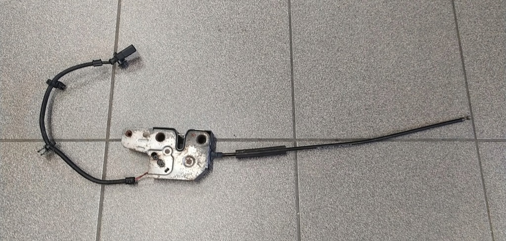 фото №6, Volkswagen caddy 03 замок капот