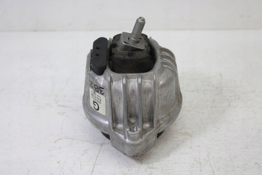 Bmw x1 e84 подушка двигателя 6768800 6768799 22116768800 22116768799 2.0 die с Разборки