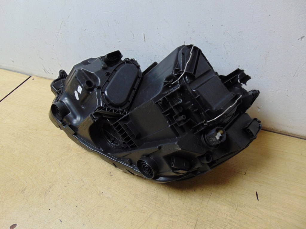 фото №10, Лампа правая vw golf vii lift sportsvan 517941006d europa