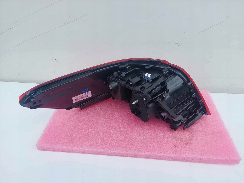 фото №7, Peugeot 301 lift 17- лампа правая задняя задняя nowa оригинальный номер 47