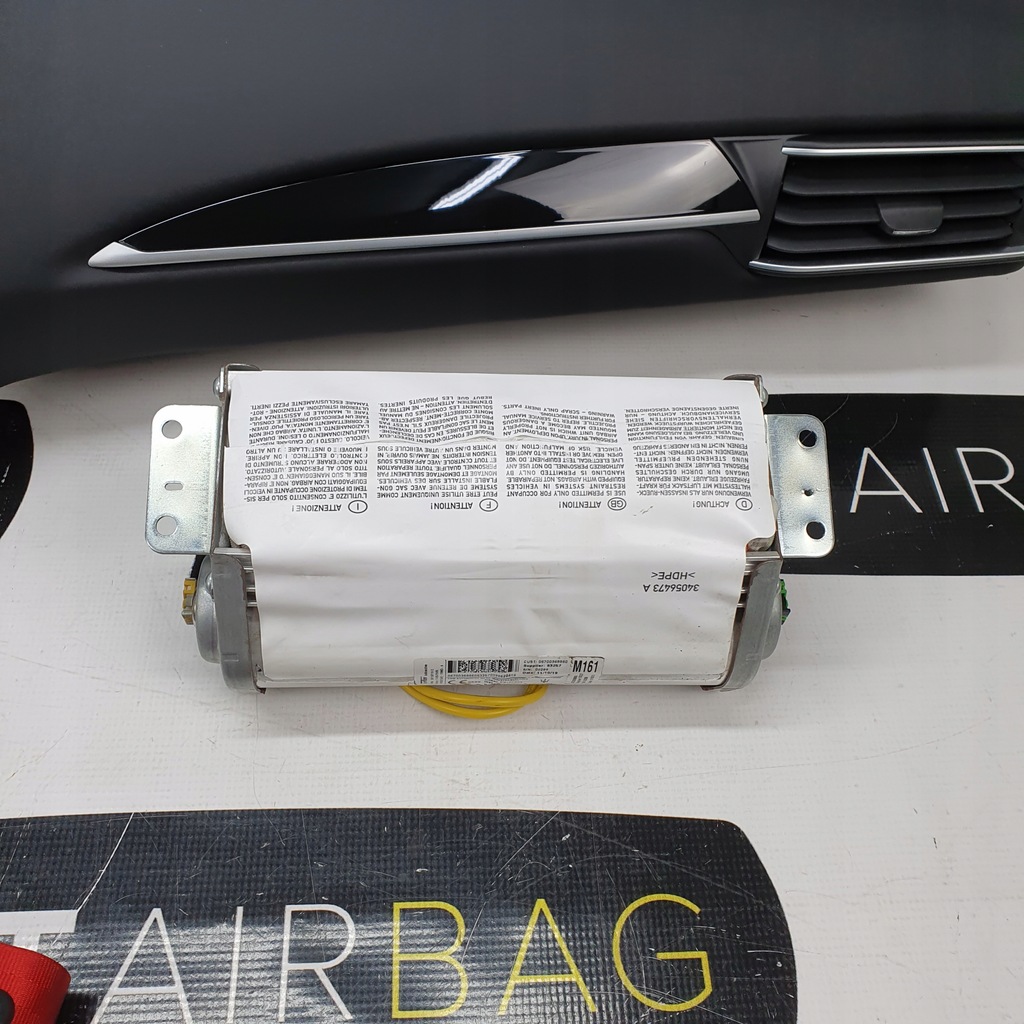 фото №11, Levante панель приладів консоль подушки безпеки ремені подушка безпеки