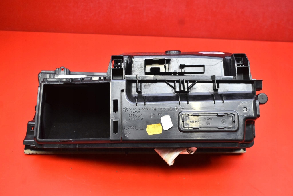 фото №5, Бардачок пасажира eu 9166683 bmw f10 f11 lift 13-17