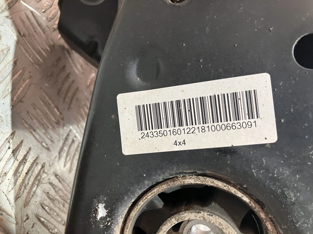 фото №5, Балка підвіска задня mercedes eqb x243 300 4matic